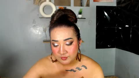 Nira   NOT INTO CHEAP GUYS  online show from 07-14-26, 06:13