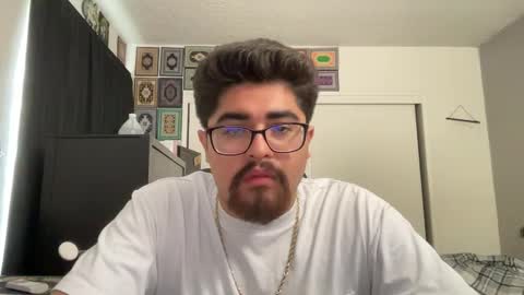 xavier_1169 online show from 09-18-25, 04:09