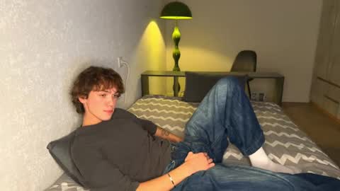 Xavier  PVT open  online show from 02-12-26, 03:40