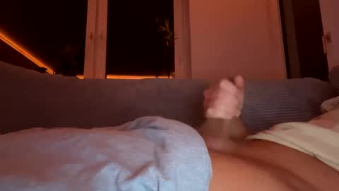 Snapshot of xbonbonx chatting on 12-23-24, 06:16 BonBon online show from 12-23-24, 06:16