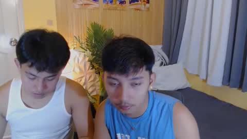 Snapshot of xcigbatecum chatting on 10-04-25, 03:32 Charlie online show from 10-04-25, 03:32