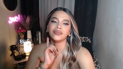 lorainne online show from 12-24-24, 07:33