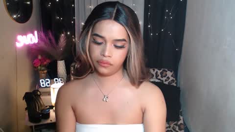 lorainne online show from 12-31-24, 02:58