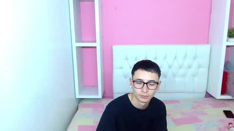 xcoupleplayxx online show from 04-28-26, 03:11