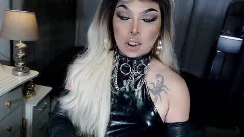 Zhavia online show from 12-19-25, 05:09