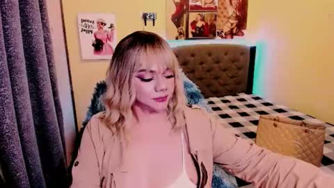 Snapshot of xdirtymistressx chatting on 03-08-26, 05:28 XDirtymistressX online show from 03-08-26, 05:28