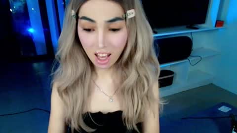 Hello ur lovely AMIRA  online show from 10-13-25, 11:54