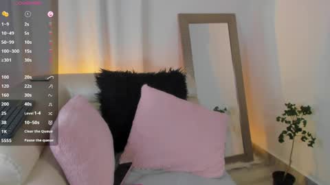 Snapshot of xena_bush chatting on 04-22-26, 09:01 xena_bush online show from 04-22-26, 09:01