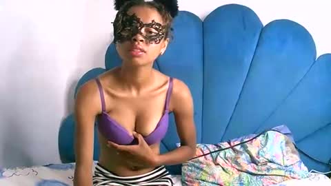 Snapshot of xenhuu chatting on 12-19-25, 08:16 xenhuu online show from 12-19-25, 08:16