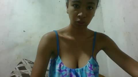 xenna610827 online show from 04-27-26, 06:33