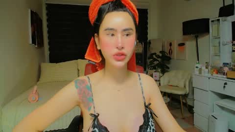 Snapshot of xhotcockcumts chatting on 05-07-26, 02:17 Barbie ann online show from 05-07-26, 02:17