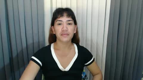 GWEN THOMPSON .......   online show from 12-14-24, 08:02