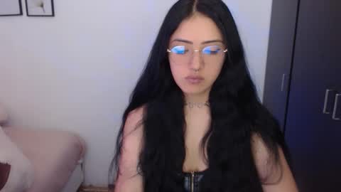 Snapshot of xia_abbey chatting on 09-15-25, 10:10 Xia online show from 09-15-25, 10:10