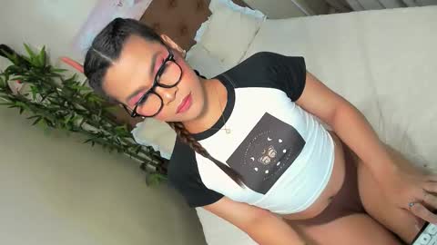 Snapshot of xia_addison chatting on 11-12-25, 02:34 Xia Addison online show from 11-12-25, 02:34