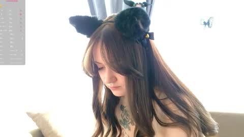 Luna and Lina online show from 04-06-26, 04:10