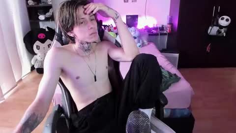 xIce Boy online show from 02-24-26, 01:42