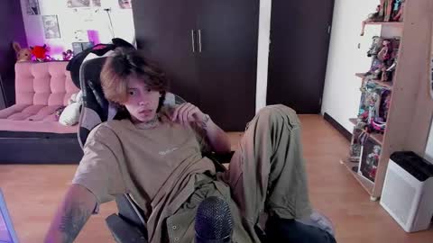 xIce Boy online show from 05-20-26, 01:39