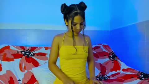 Snapshot of ximena__1 chatting on 02-18-25, 08:59 XIMENA 1 online show from 02-18-25, 08:59