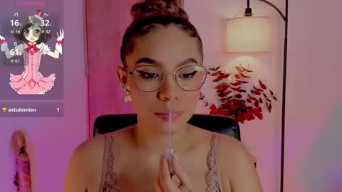 camila online show from 09-26-25, 08:35