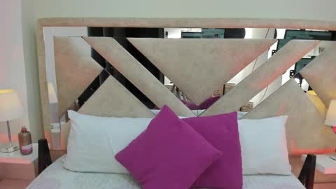 Xime  online show from 03-31-26, 03:41