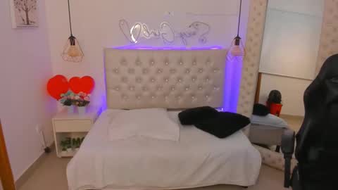 xiomara_cortes online show from 02-16-25, 01:25