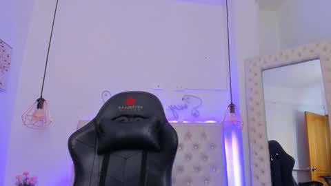 xiomara_cortes online show from 02-25-25, 07:42