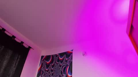 Snapshot of xizette_rotic chatting on 03-08-25, 06:37 xizette online show from 03-08-25, 06:37