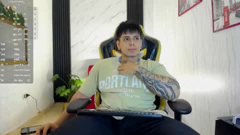      online show from 11-22-25, 12:15