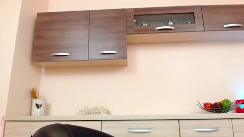 Kim online show from 02-22-25, 01:35