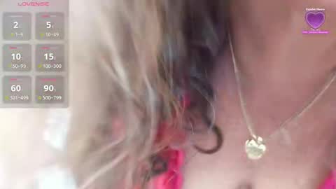 Snapshot of xladyluna chatting on 01-16-26, 03:16 xladyluna online show from 01-16-26, 03:16