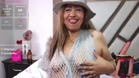 Snapshot of xladyluna chatting on 02-24-26, 03:43 xladyluna online show from 02-24-26, 03:43