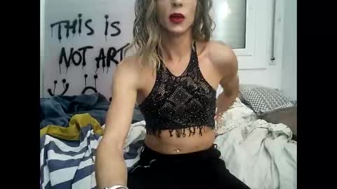 Snapshot of xlecram chatting on 12-09-24, 08:22 Wendy online show from 12-09-24, 08:22