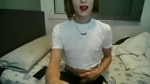 Snapshot of xlecram chatting on 03-02-25, 10:38 Wendy online show from 03-02-25, 10:38