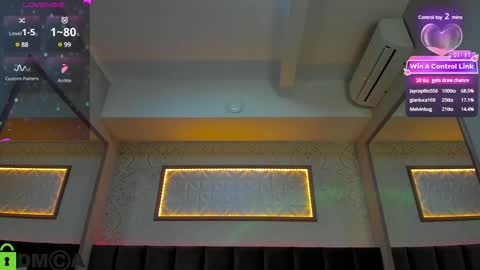 Snapshot of xlindamilfx chatting on 12-31-24, 09:21 Linda online show from 12-31-24, 09:21