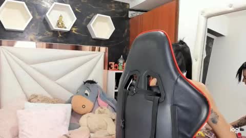 Snapshot of xlmena_slut chatting on 12-19-24, 10:32 Ximena online show from 12-19-24, 10:32