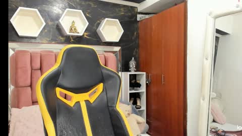 Snapshot of xlmena_slut chatting on 02-01-25, 06:43 Ximena online show from 02-01-25, 06:43