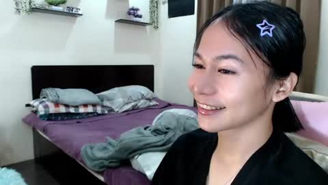 Snapshot of xlovely_destinyx chatting on 07-30-26, 07:07 Alice online show from 07-30-26, 07:07