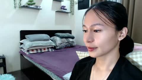 Snapshot of xlovely_destinyx chatting on 08-03-26, 04:11 Alice online show from 08-03-26, 04:11