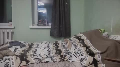 Snapshot of xlunasexyx chatting on 12-04-25, 03:10 Luna online show from 12-04-25, 03:10