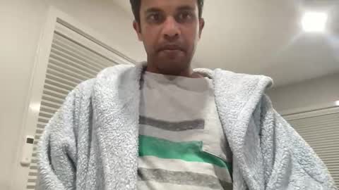 Snapshot of xman4141 chatting on 11-22-25, 11:31 xman online show from 11-22-25, 11:31