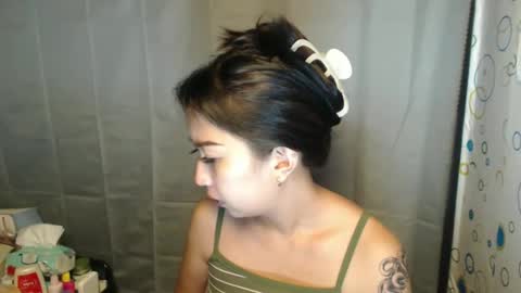 Ilove play tab00 and dirty show on wsp or tg and isell many videos and naked photos there online show from 04-17-26, 06:11