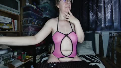 Snapshot of xnicetitsx chatting on 12-25-24, 10:06 xnicetitsx online show from 12-25-24, 10:06