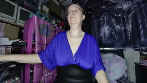 Snapshot of xnicetitsx chatting on 12-16-25, 08:41 xnicetitsx online show from 12-16-25, 08:41