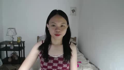 Snapshot of xo_worth_it chatting on 03-01-26, 03:36 nathalie online show from 03-01-26, 03:36