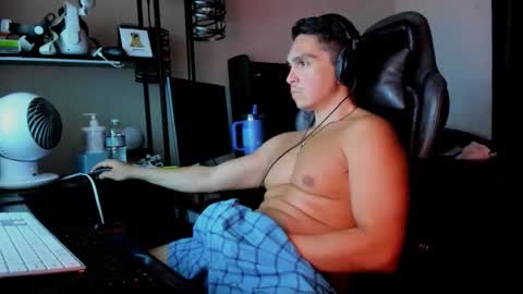 Snapshot of xoalejandroxo6 chatting on 04-19-26, 06:02 xoalejandroxo6 online show from 04-19-26, 06:02