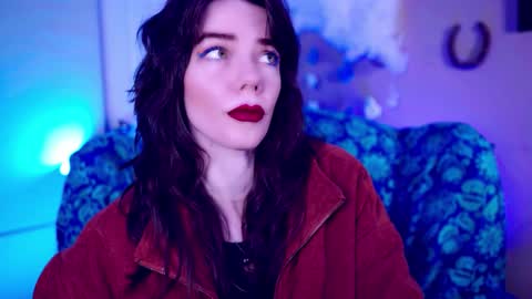 Snapshot of xobondaixo chatting on 10-17-25, 09:45 Bella Bondai online show from 10-17-25, 09:45