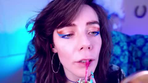 Bella Bondai online show from 01-18-26, 07:45