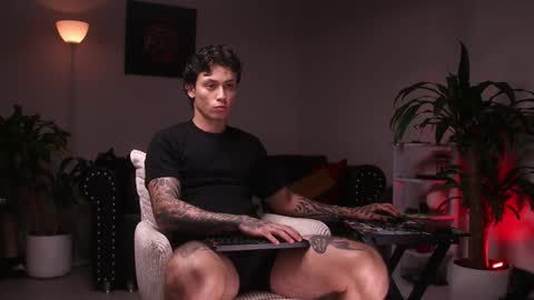   online show from 03-01-25, 12:17