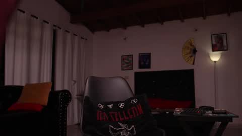   online show from 11-12-25, 12:11