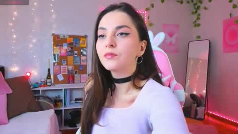 Snapshot of xoxolunaria chatting on 11-09-25, 03:16 lunaria online show from 11-09-25, 03:16